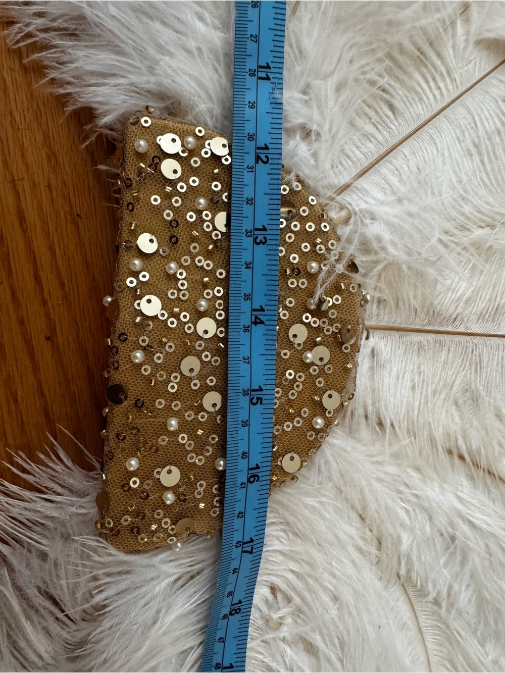 White Ostrich Feather Fan with Gold Sequin Handle - Picture 2 of 5